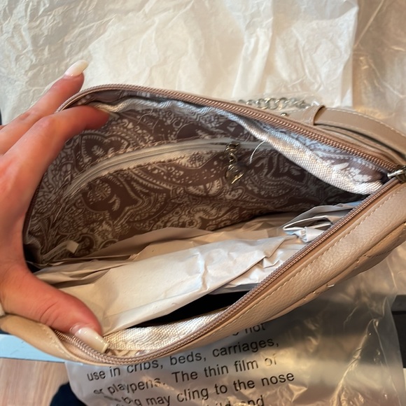 Brand new BellaRusso bag - Picture 3 of 3